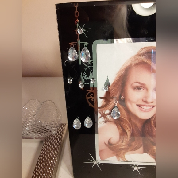 Set of two 5 by 7 picture frames - Picture 6 of 7